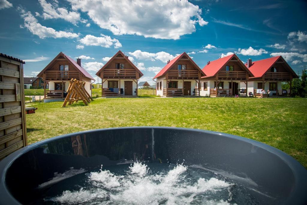 Kalinowy Sad Domki Z Jacuzzi I Sauna Mikolajki  Exterior photo